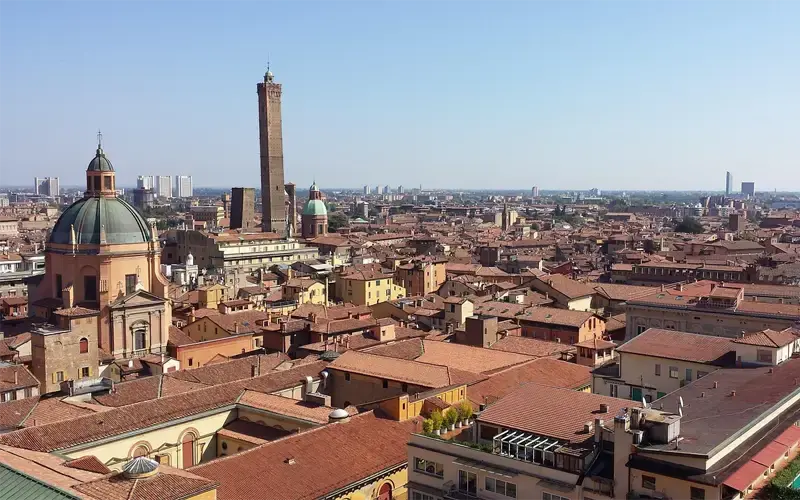 Goedkope vliegtickets naar Bologna