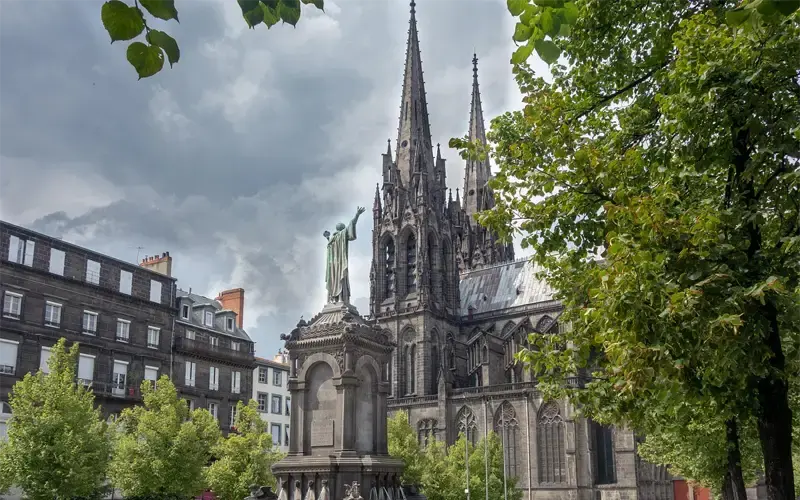 Goedkope vliegtickets naar Clermont Ferrand