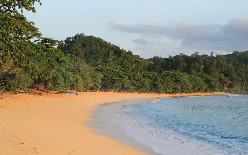 Goedkope vliegtickets naar Manado